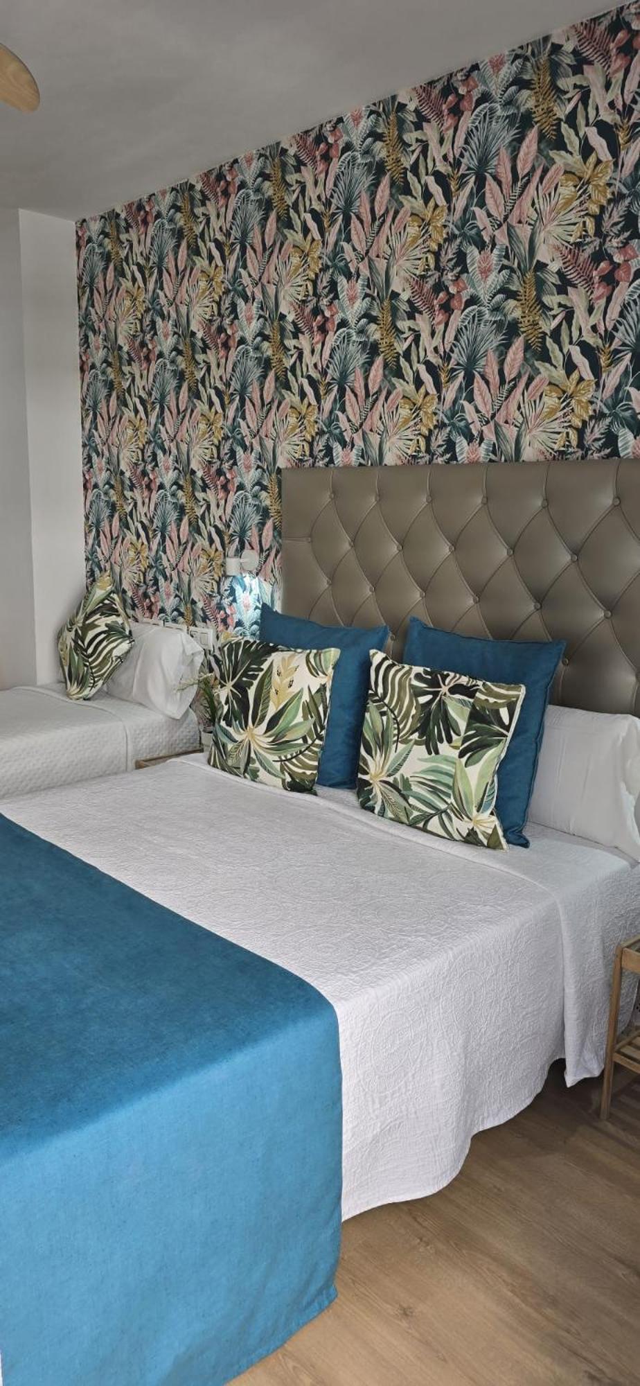 Candisol Cozy Inns Torremolinos Exterior photo