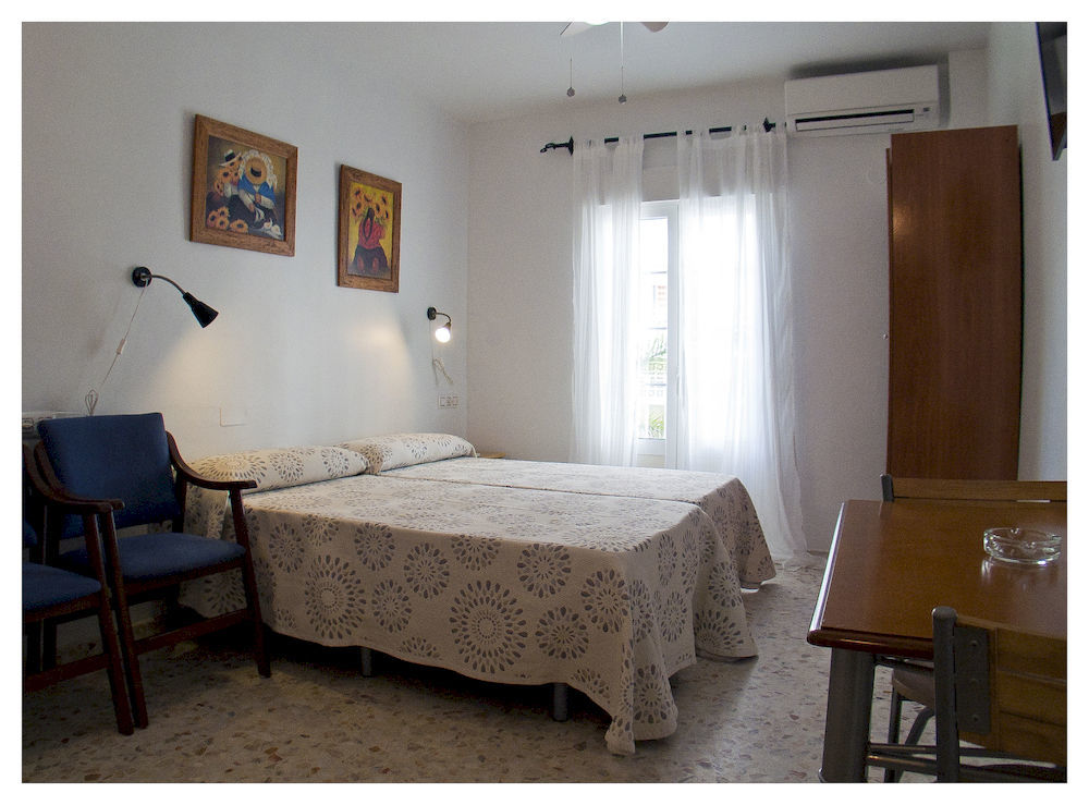 Candisol Cozy Inns Torremolinos Exterior photo